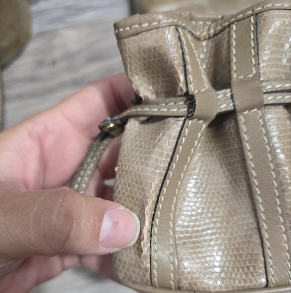 Lancel Elsa Sellier Brown/tan Leather Drawstring Bucket Handbag - Picture 10 of 16